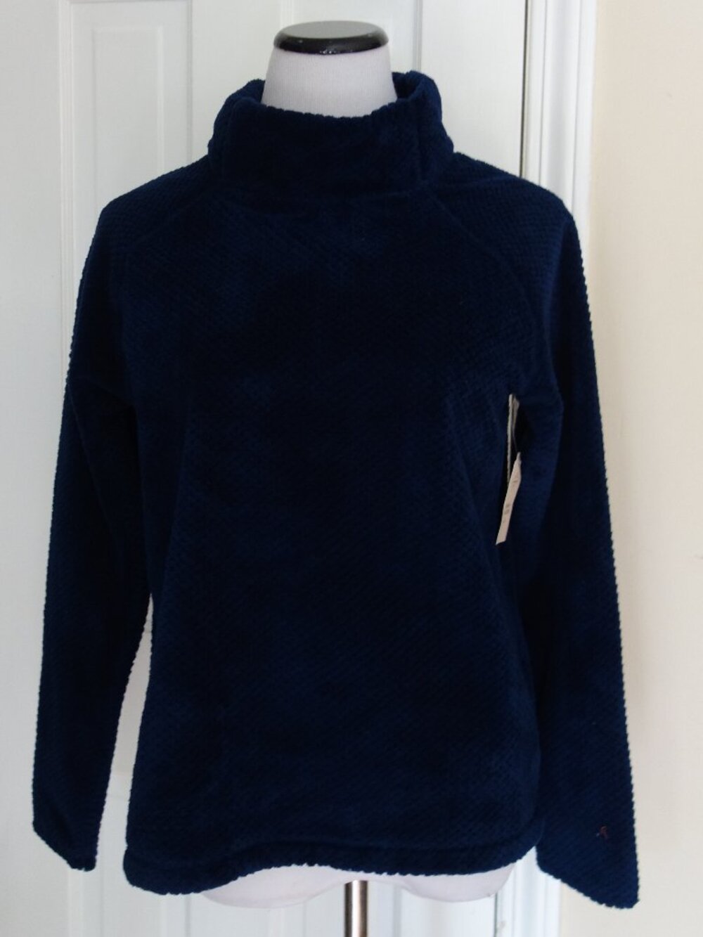 NWT ST. JOHN’S BAY American Navy Textured Sherpa Pullover – Wmns Small